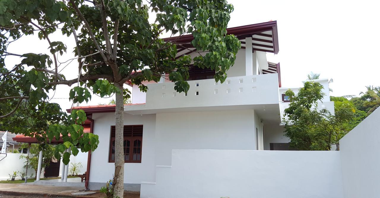 Emildale Villa Wadduwa Extérieur photo